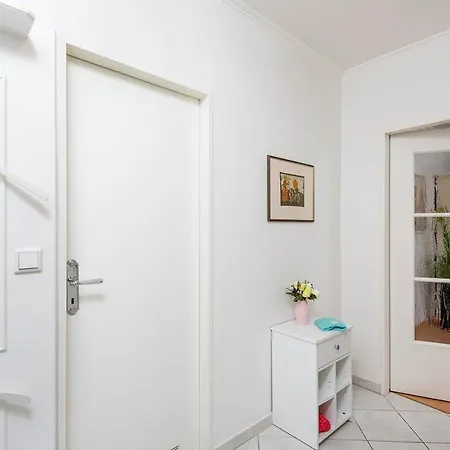 Odin Apartment *